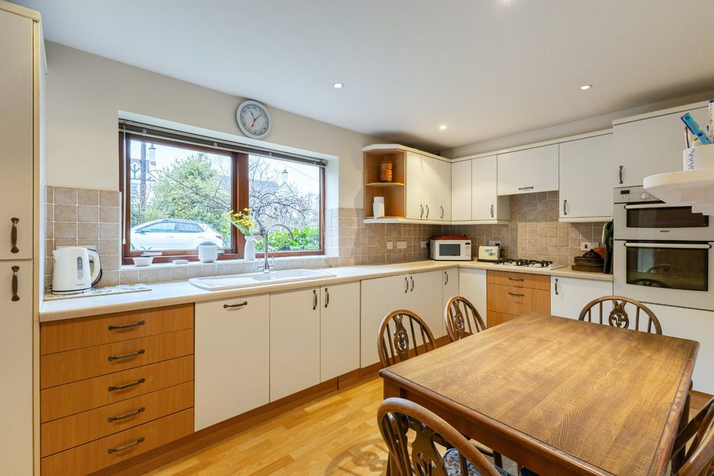 Property photo 3 of 10 Picture No. 04