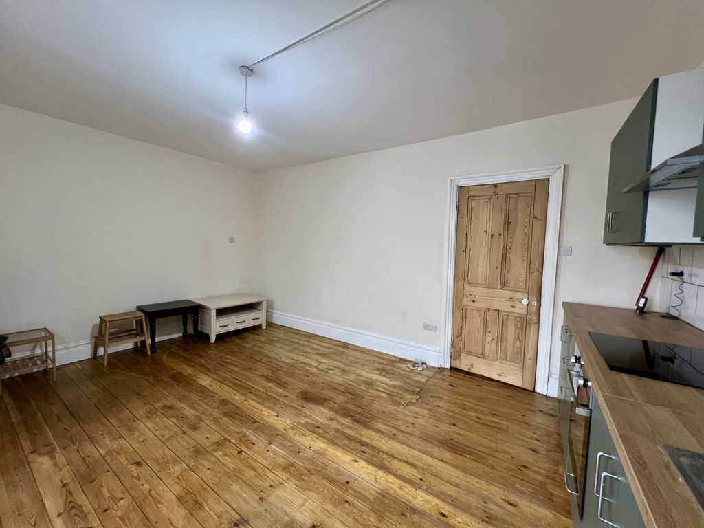 Property photo 2 of 10 Gallery