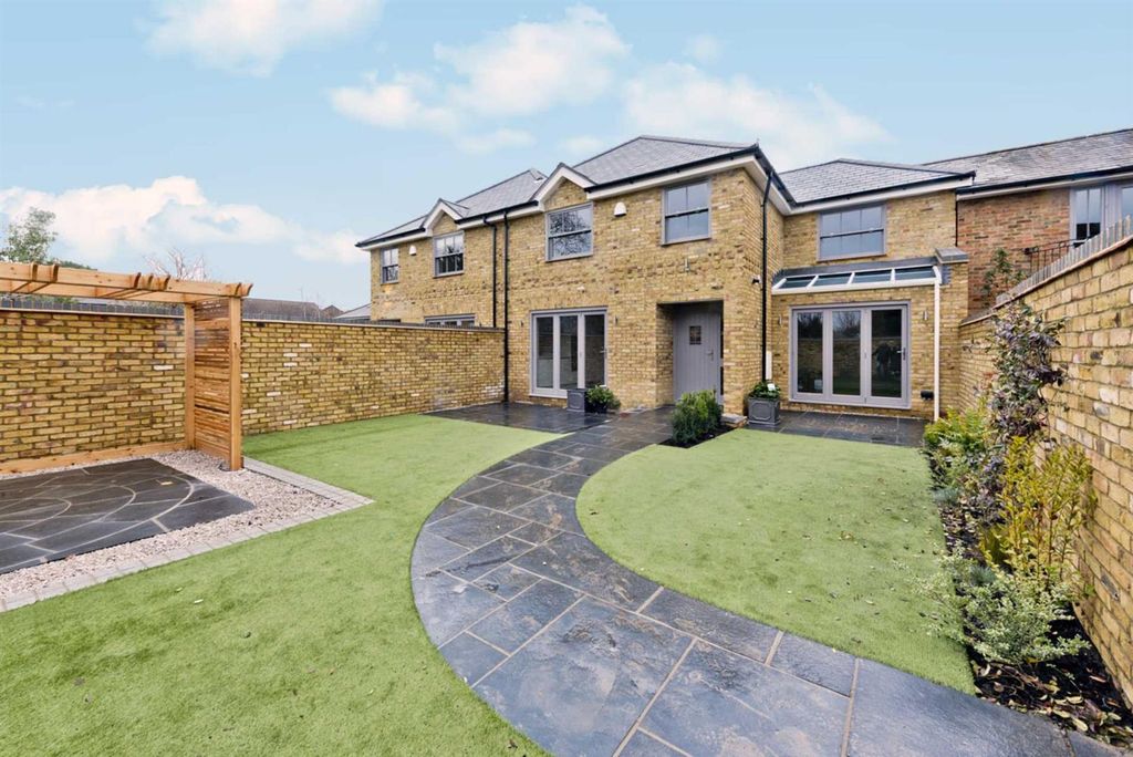 Property photo 1 of 11 Front.Jpg