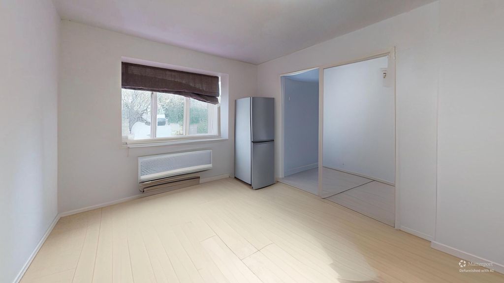 Property photo 2 of 6 Image