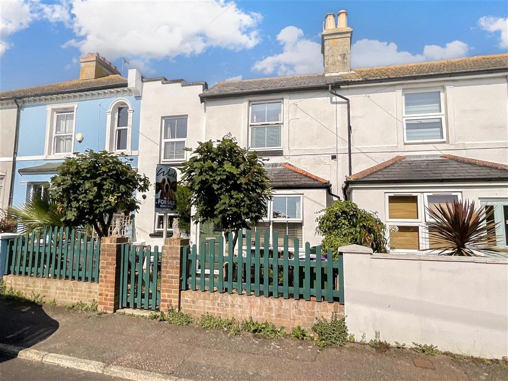 Property photo 3 of 12 Front