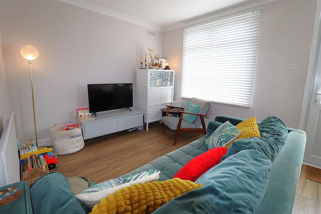 Property photo 3 of 16 Img_4444.Jpg