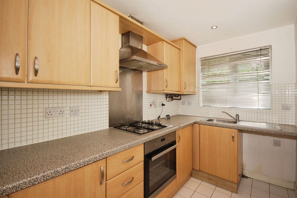 Property photo 3 of 16