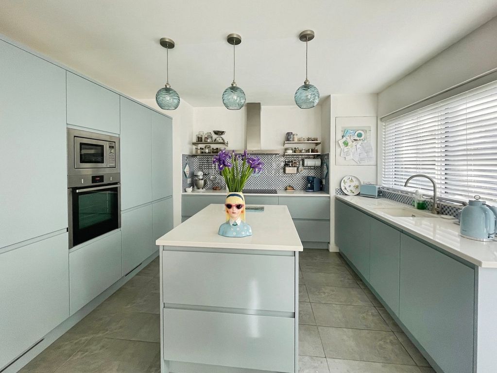 Property photo 3 of 29