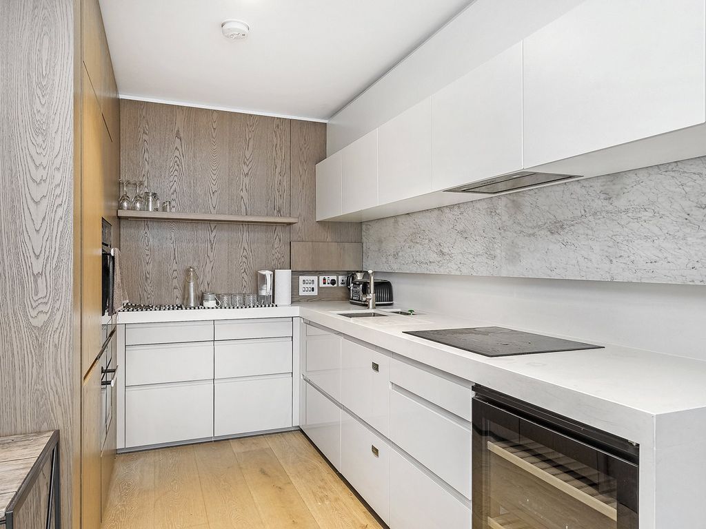 Property photo 2 of 10 Pearson Square