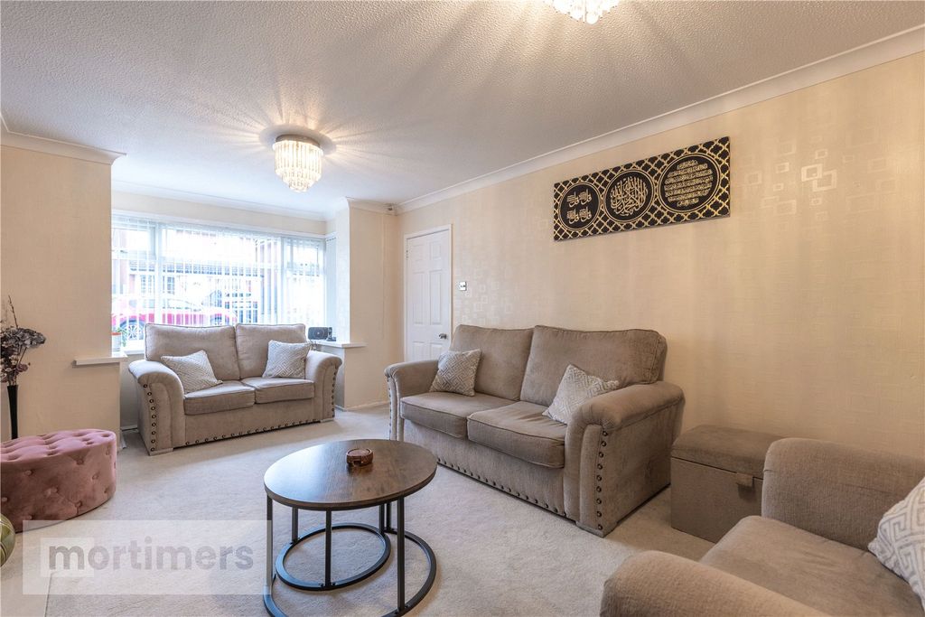 Property photo 3 of 22 Living Room