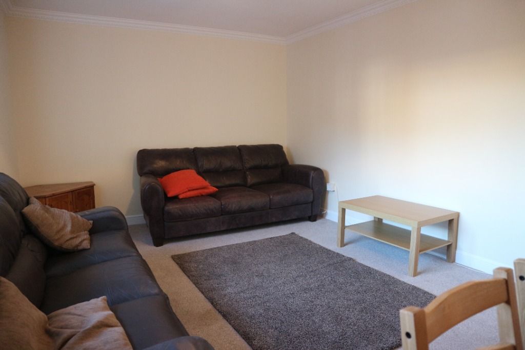 Property photo 3 of 8 Photo 3