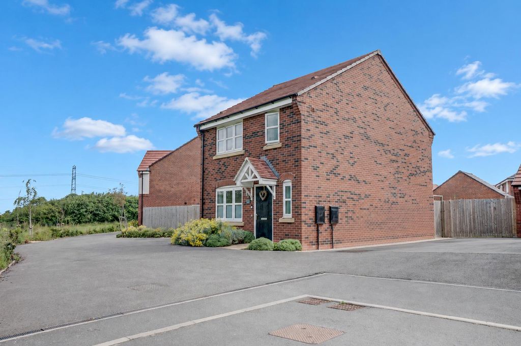 Property photo 1 of 20 82090E93-988d-41B8-Ad18-68980cc74Fa2.Png