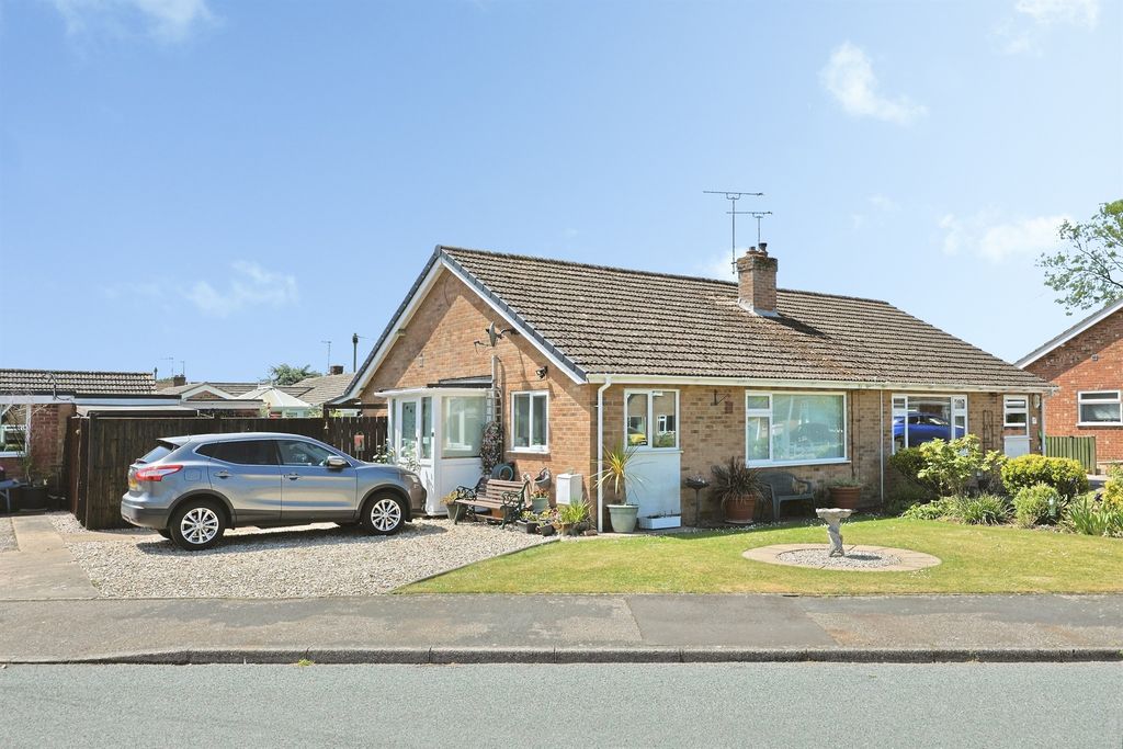 Property photo 1 of 25