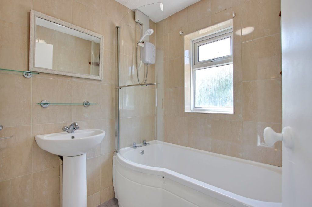 Property photo 3 of 24