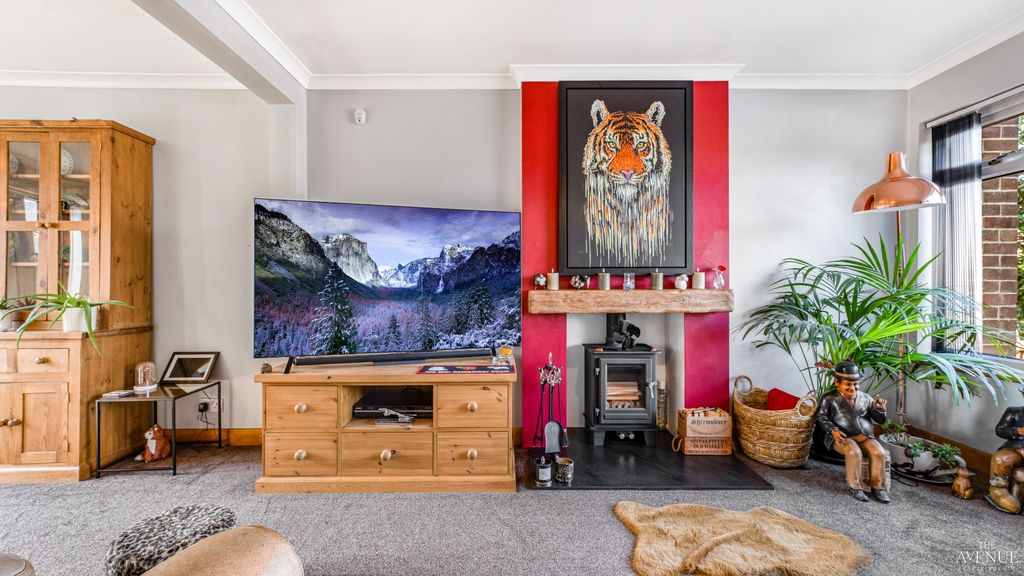 Property photo 2 of 23 4410035