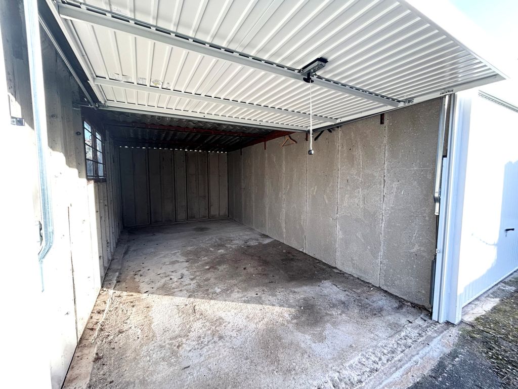 Property photo 2 of 2