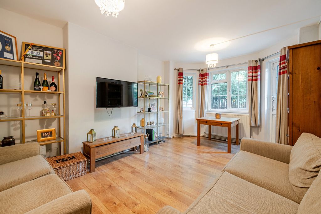 Property photo 1 of 15 1528460-16-1A0F7c...
