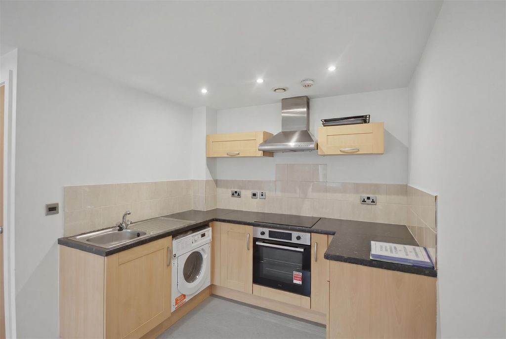 Property photo 2 of 10 Lounge/Diner/Kitchen