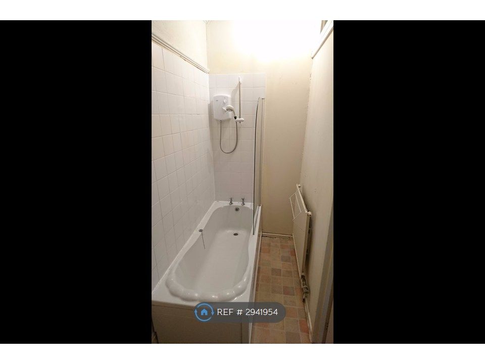 Property photo 3 of 5 Bathroom