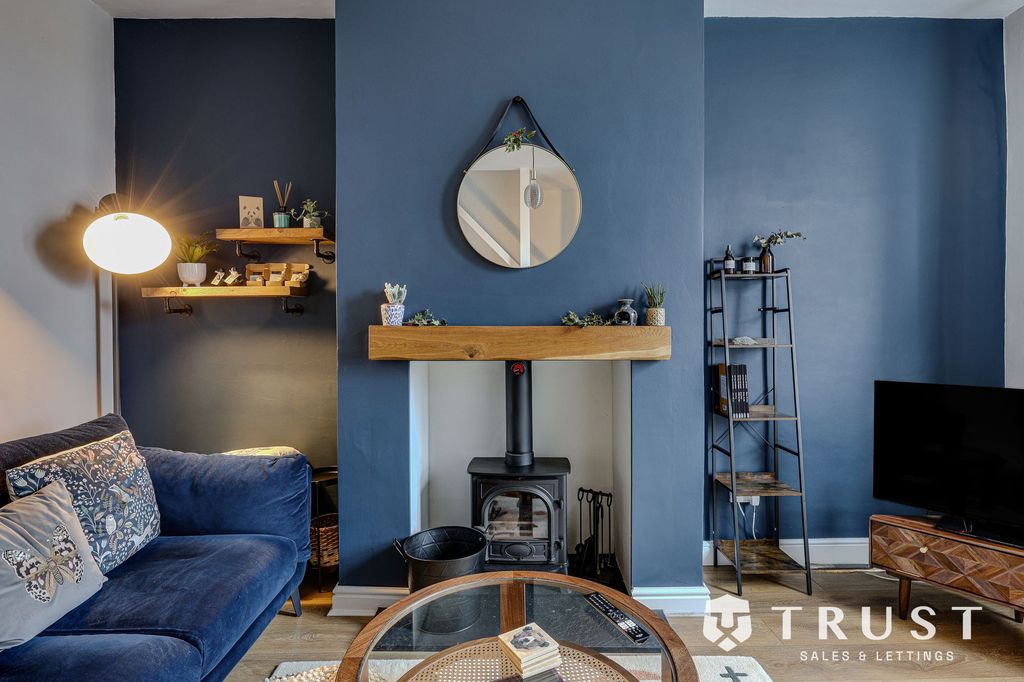 Property photo 3 of 31