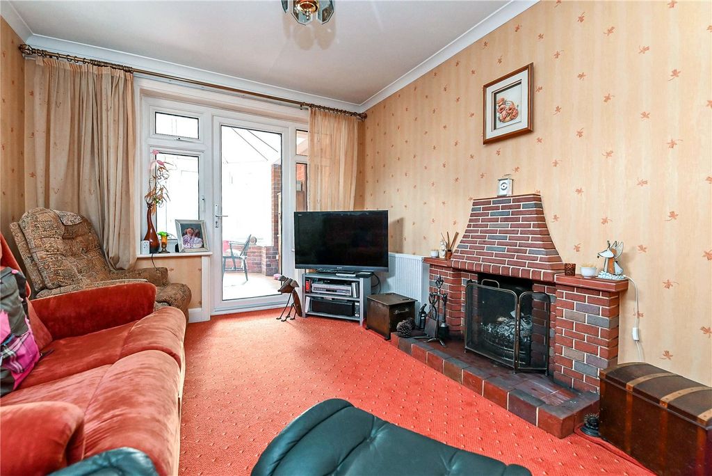 Property photo 3 of 16 Picture No. 18