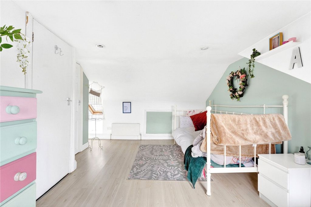 Additional image 19 of 4 bed terraced house for saleRichmond Avenue, Highams Park, London E4