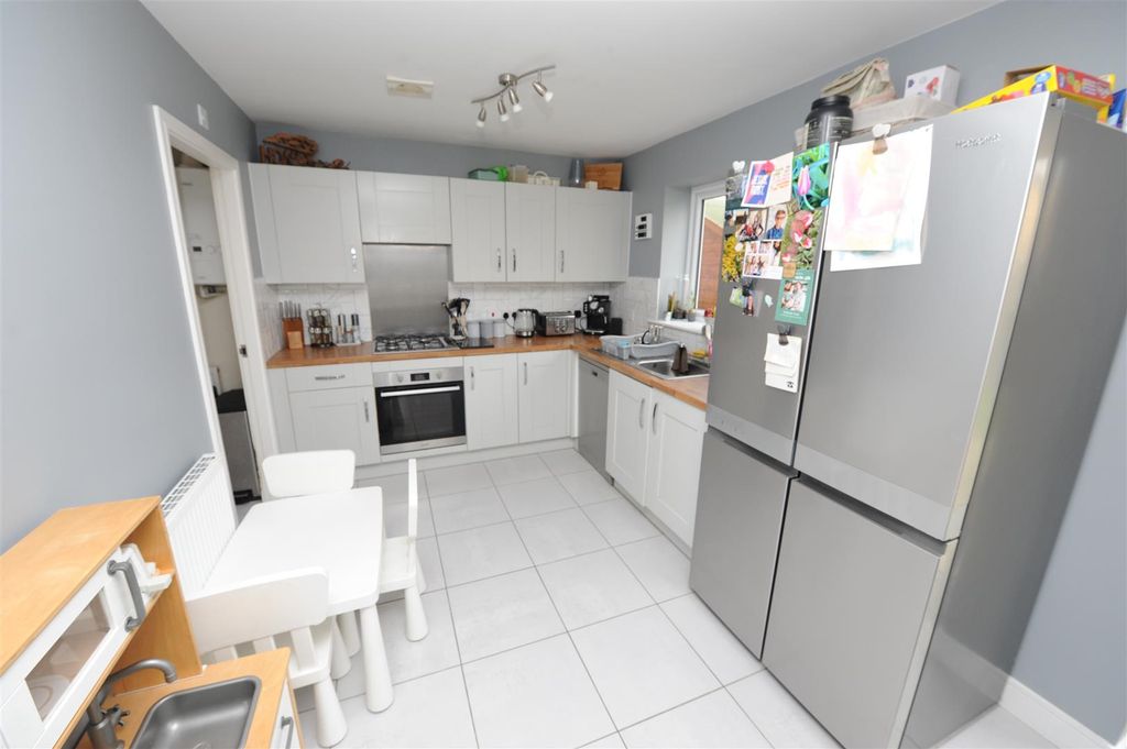 Property photo 3 of 22