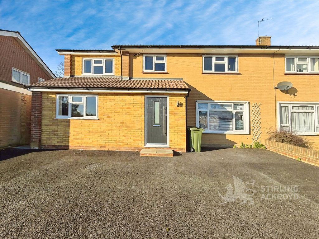 Property photo 3 of 6 External