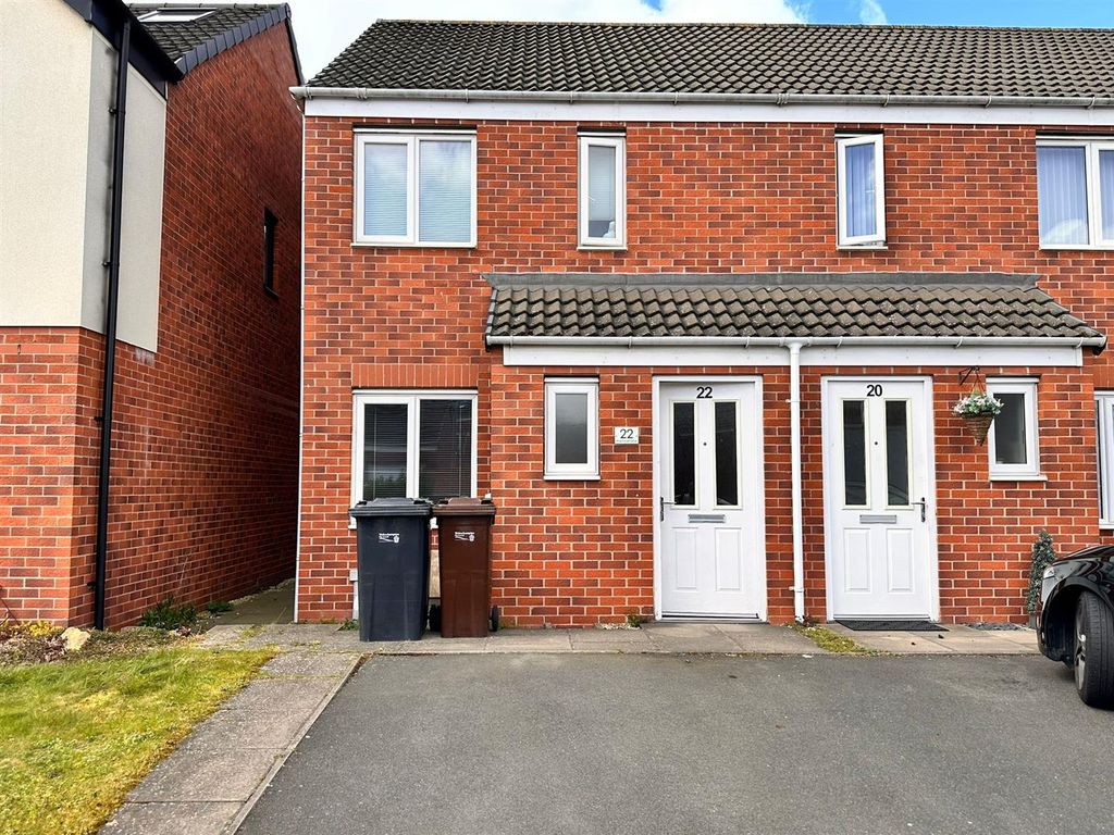 Property photo 2 of 11