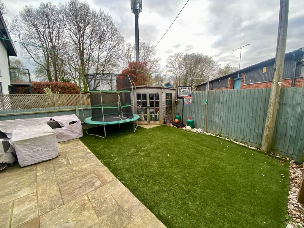 Additional image 9 of 2 bed flat for saleStow Crescent, Fareham PO15