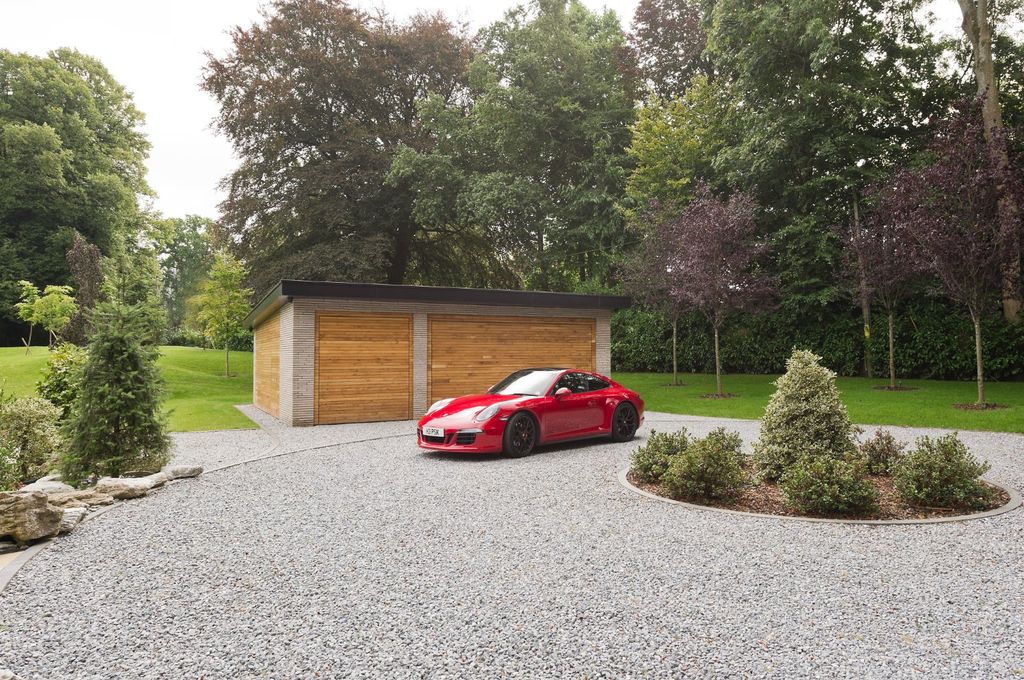 Additional image 2 of 6 bed country house for saleHammersley Lane, Penn, Buckinghamshire HP10