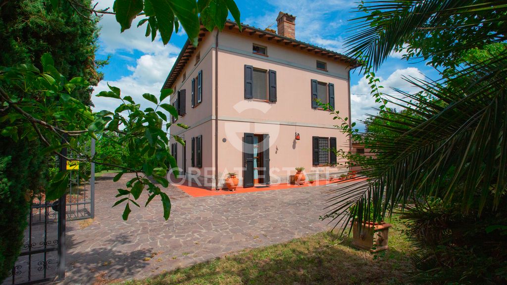 Property photo 1 of 22 Exteriors