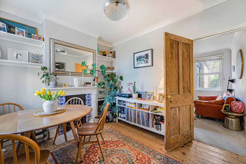 Property photo 3 of 10 Dining Room