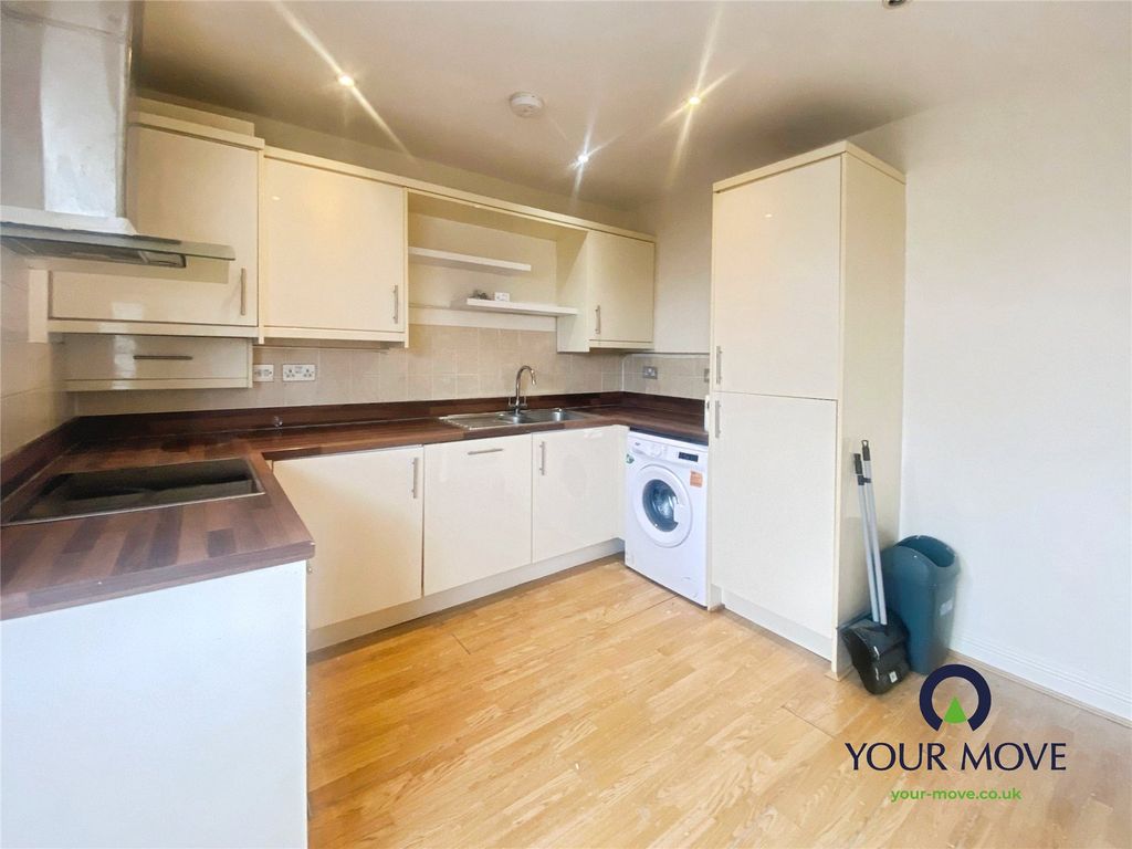 Property photo 3 of 6 Kitchen Area