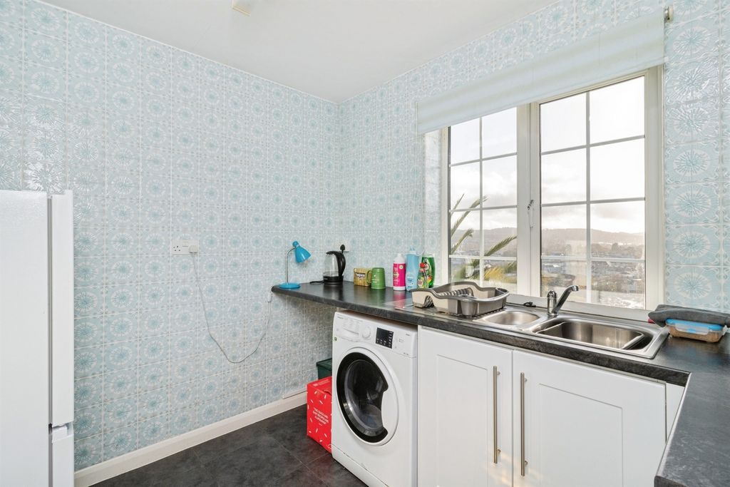 Additional image 8 of 1 bed flat for saleSeymour Road, Newton Abbot TQ12