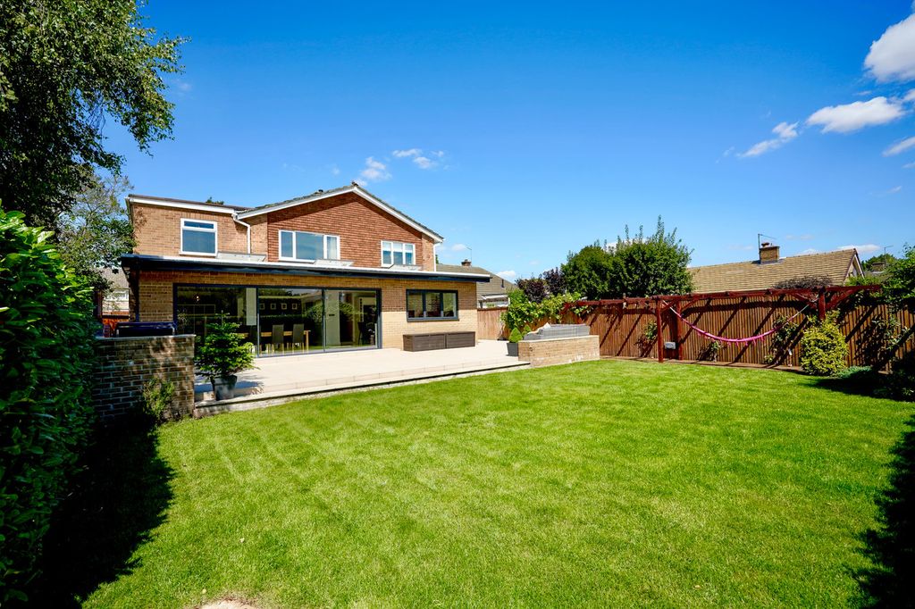 Property photo 1 of 22