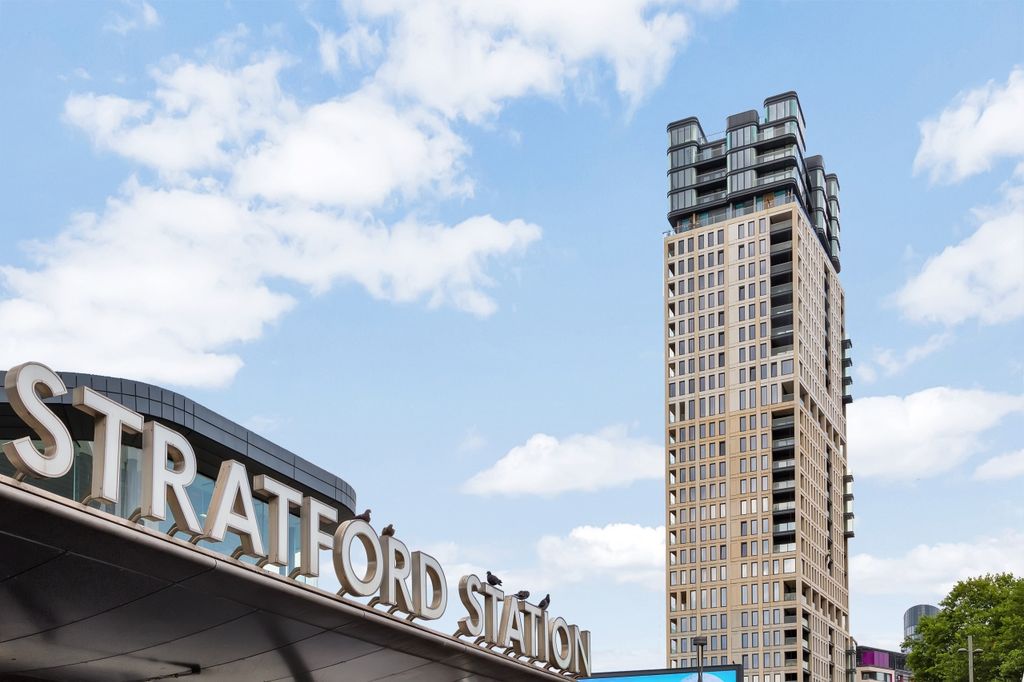 Property photo 1 of 4 Legacy Tower