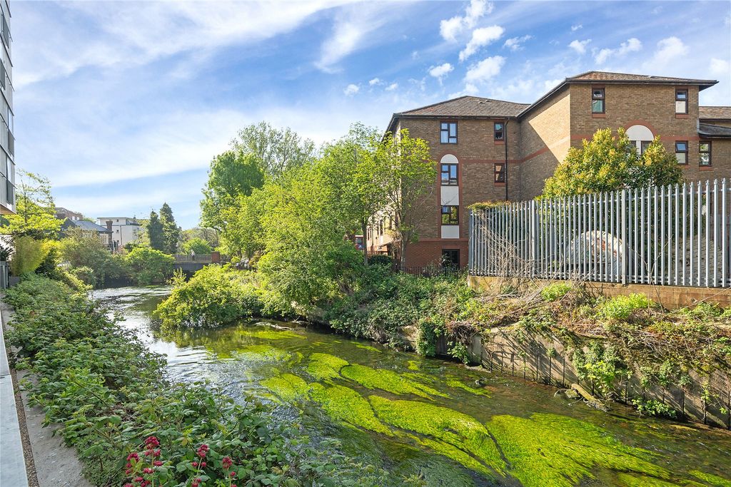 Property photo 3 of 9 Picture No. 14