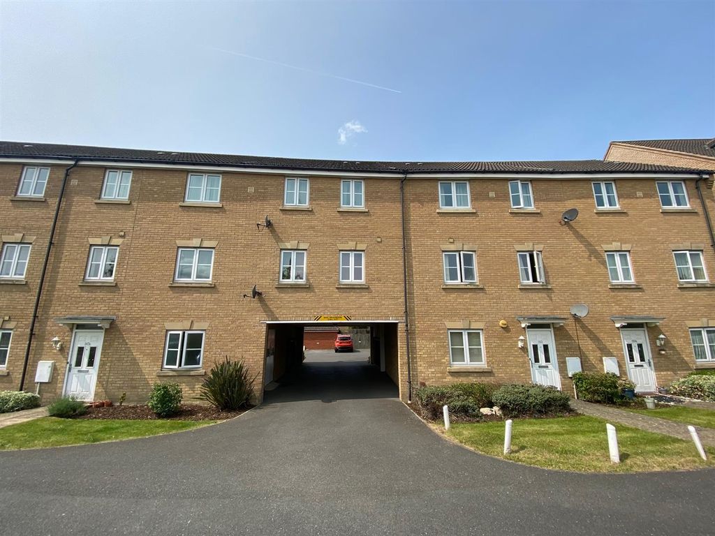 Property photo 1 of 12