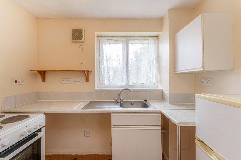 Property photo 2 of 10 Photo 8