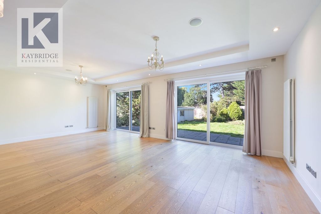 Property photo 3 of 19