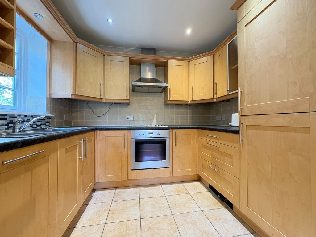 Property photo 3 of 14 Picture No. 12
