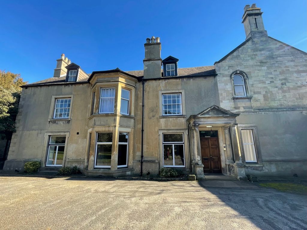 Property photo 1 of 8 Front