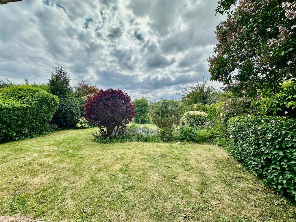 Property photo 2 of 19 White 3.Jpg