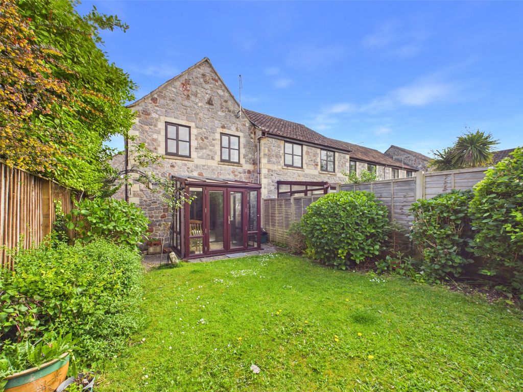Property photo 2 of 28 Picture No. 30
