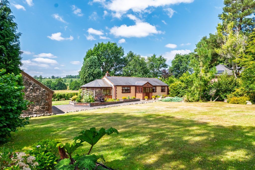 Property photo 1 of 37