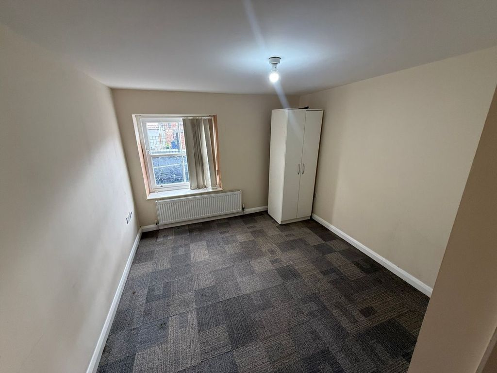 Property photo 2 of 4