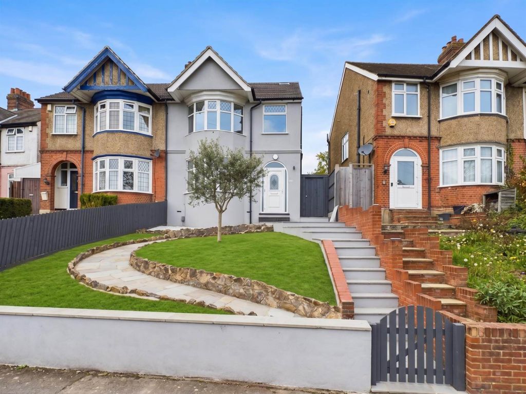 Property photo 1 of 22