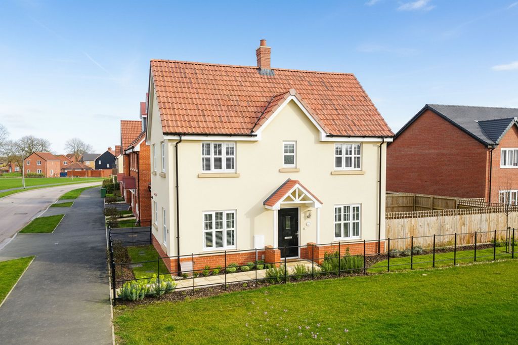 Property photo 1 of 27