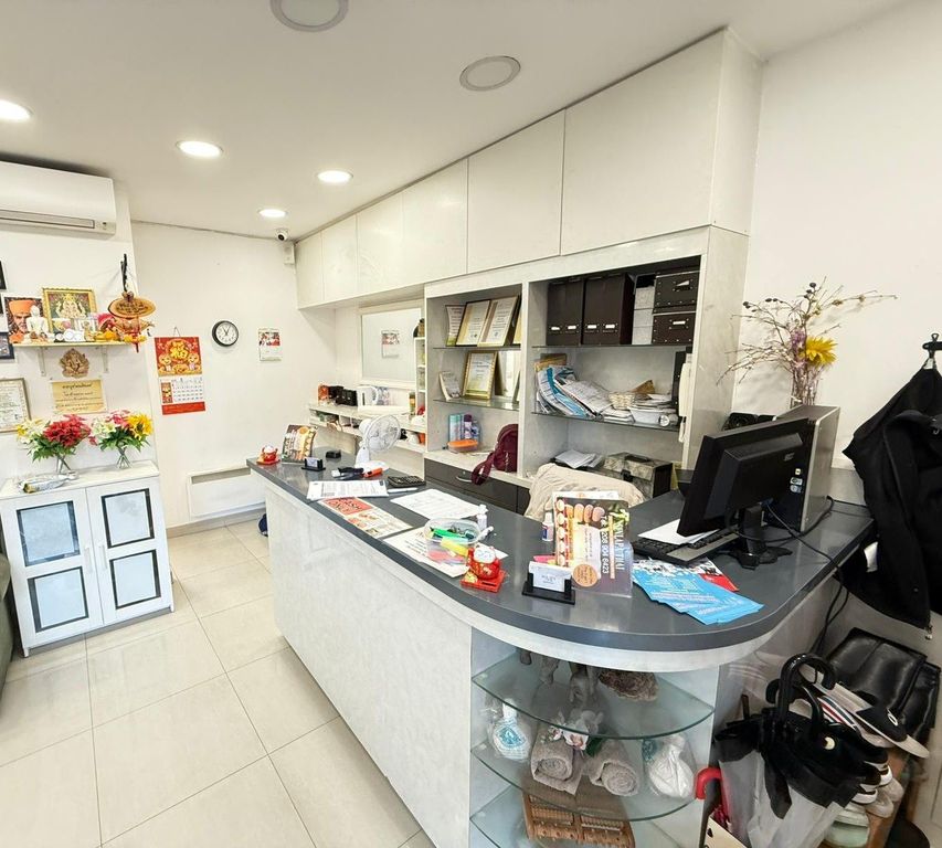 Property photo 1 of 7 Massage Parlour In Sudbury