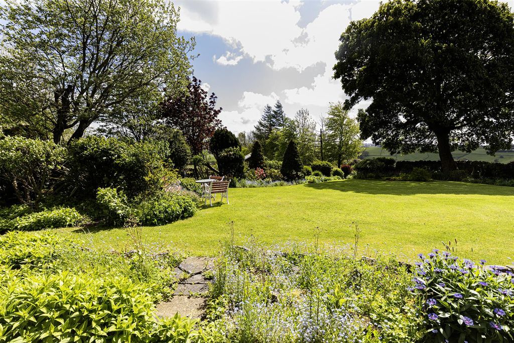 Additional image 35 of 5 bed detached house for saleSydale Farm, Upper Shay, Allerton, Bradford BD15