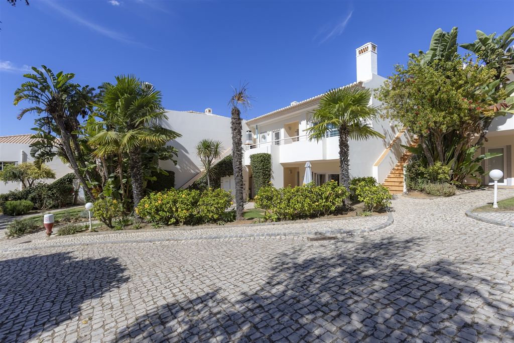 Property photo 2 of 38