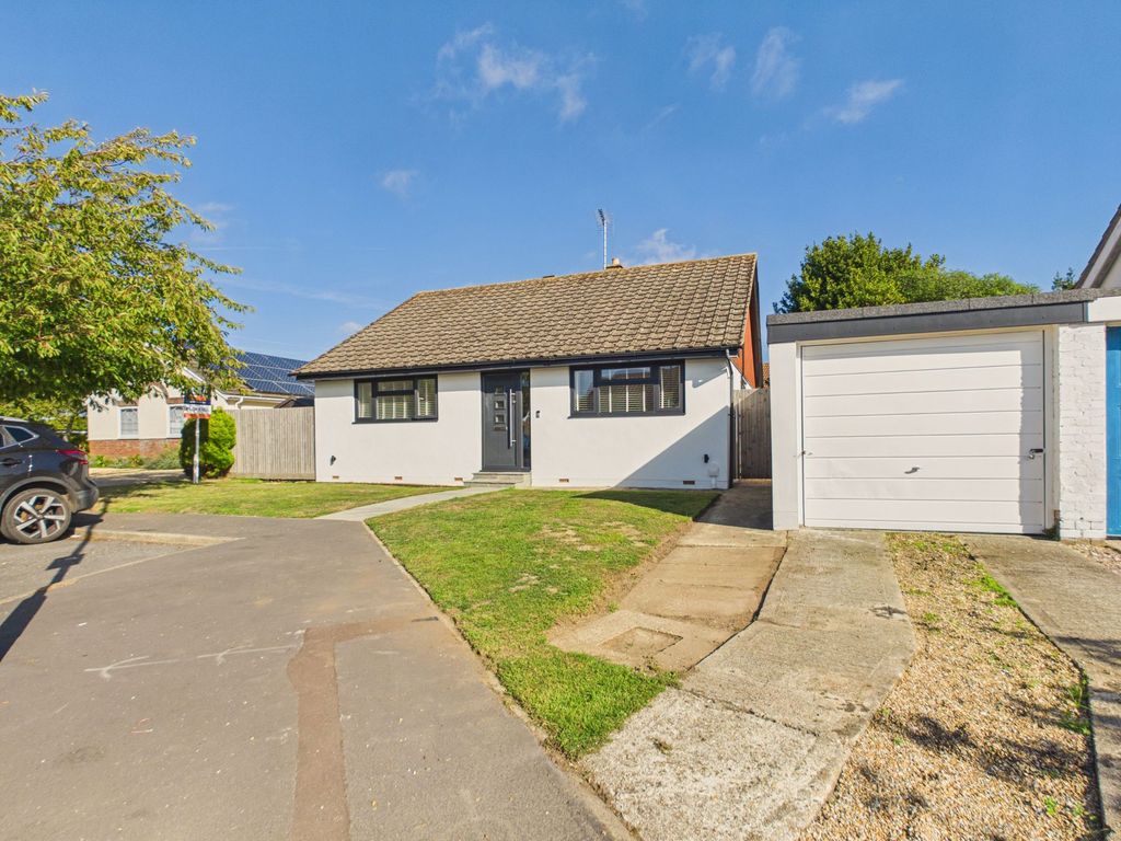 Property photo 1 of 20 Front