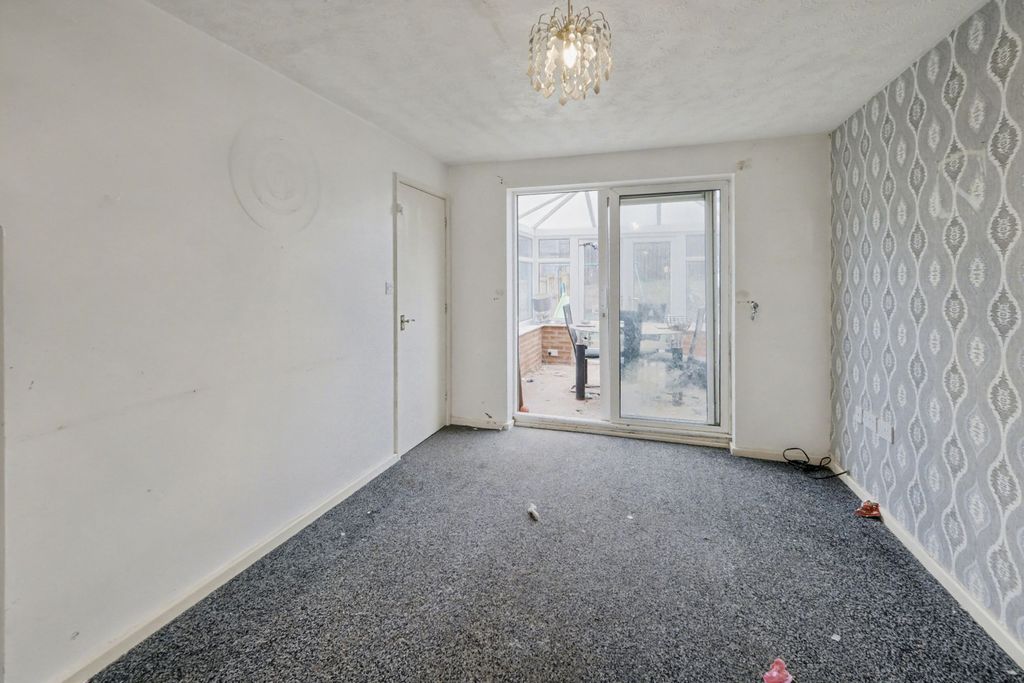 Property photo 2 of 7 40 Bracken Road, Shirebrook, Mansfield, Derbyshire, Ng20 8Fb